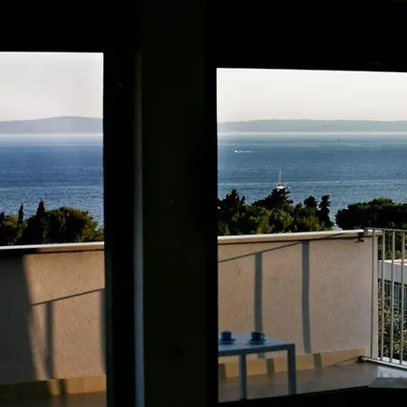 Lone 4* Luxury Penthouse In Center سبليت