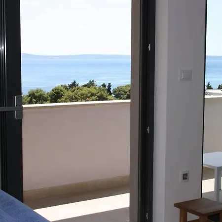 Lone 4* Luxury Penthouse In Center سبليت